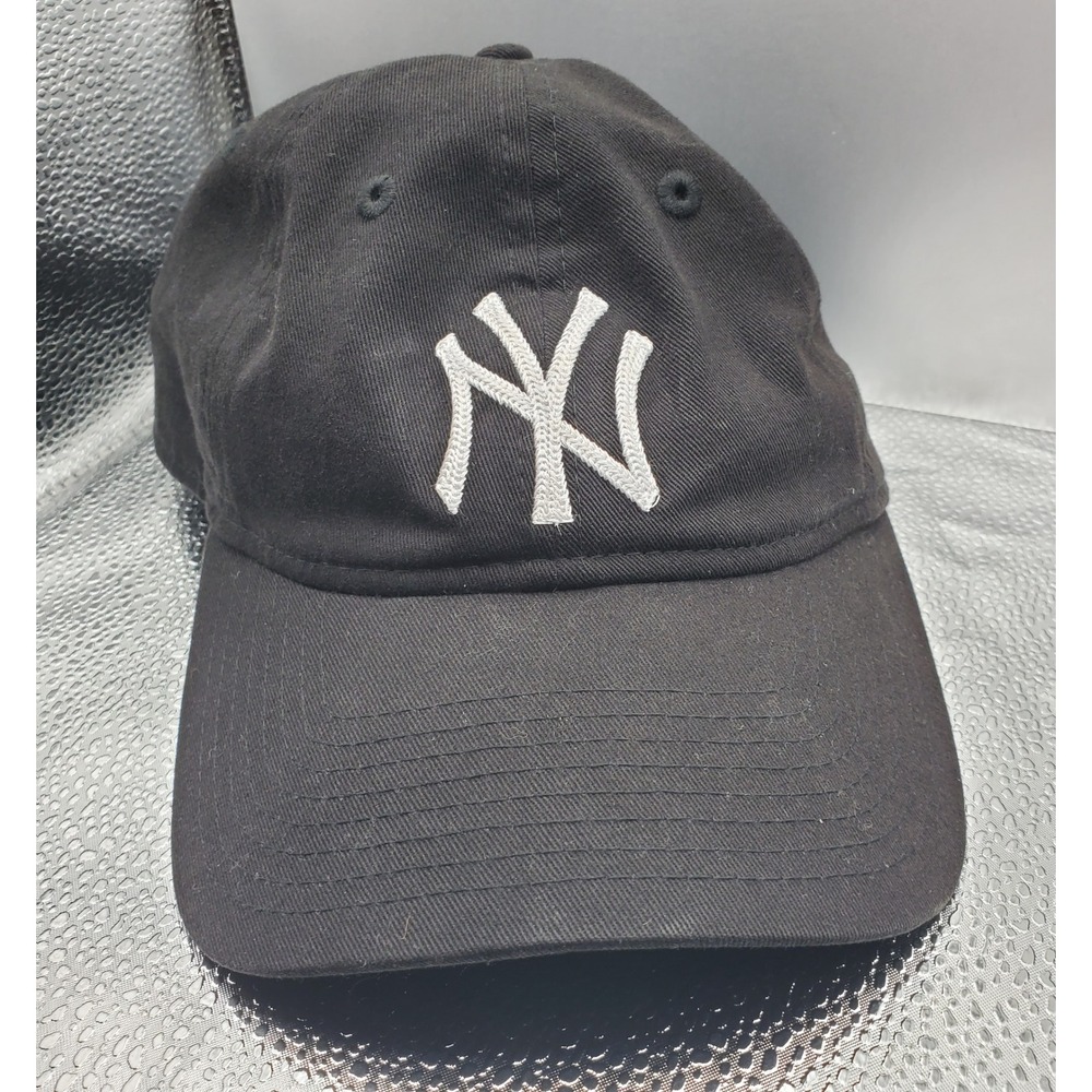 New Era 9TWENTY New York Yankees Hat Mens Black Adjustable Baseball Cap NY Logo